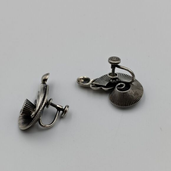 Vintage Danecraft Sterling Silver 925 Art Deco Floral Motif Screw Back Earrings - Picture 8 of 14